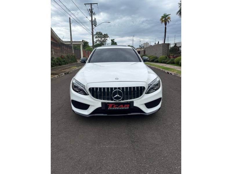 MERCEDES-BENZ - C 250 - 2015/2015 - Branca - R$ 155.900,00