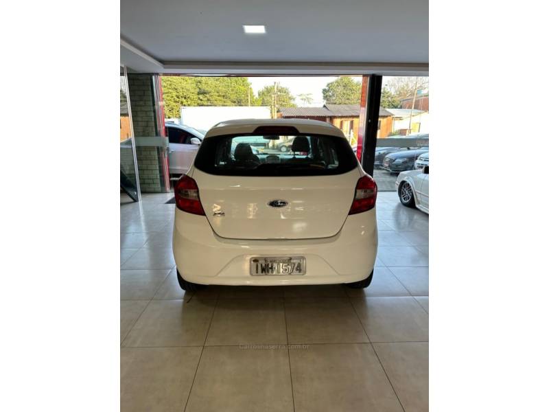 FORD - KA - 2015/2015 - Branca - R$ 43.900,00