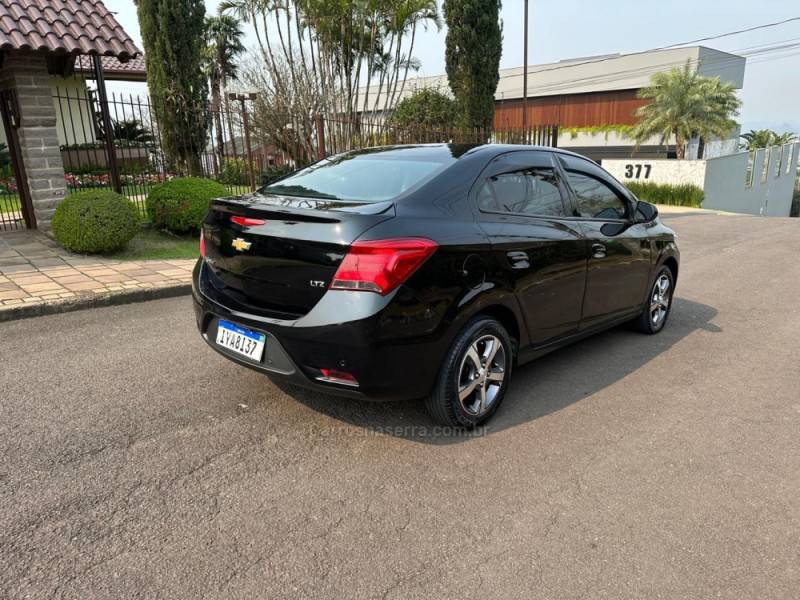 CHEVROLET - PRISMA - 2018/2018 - Preta - R$ 64.900,00