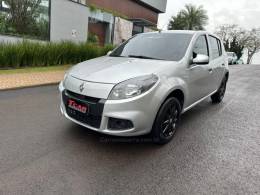 RENAULT - SANDERO - 2014/2014 - Prata - R$ 36.900,00