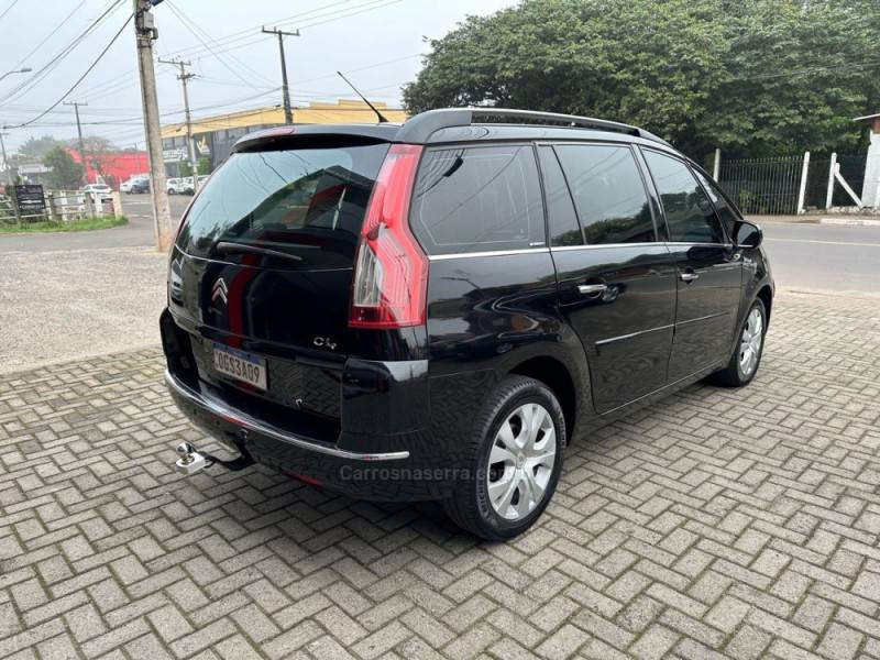 CITROËN - C4 GRAND PICASSO - 2011/2012 - Preta - R$ 38.900,00