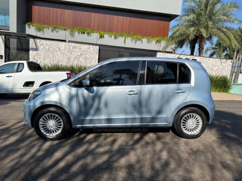 VOLKSWAGEN - UP - 2015/2016 - Prata - R$ 56.900,00